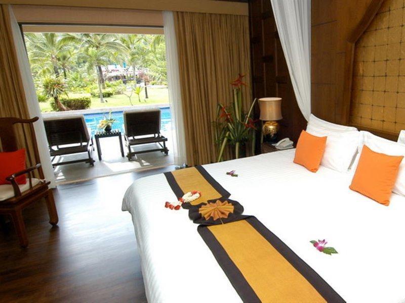 Marriott Resort And Spa Nai Yang Beach Екстериор снимка